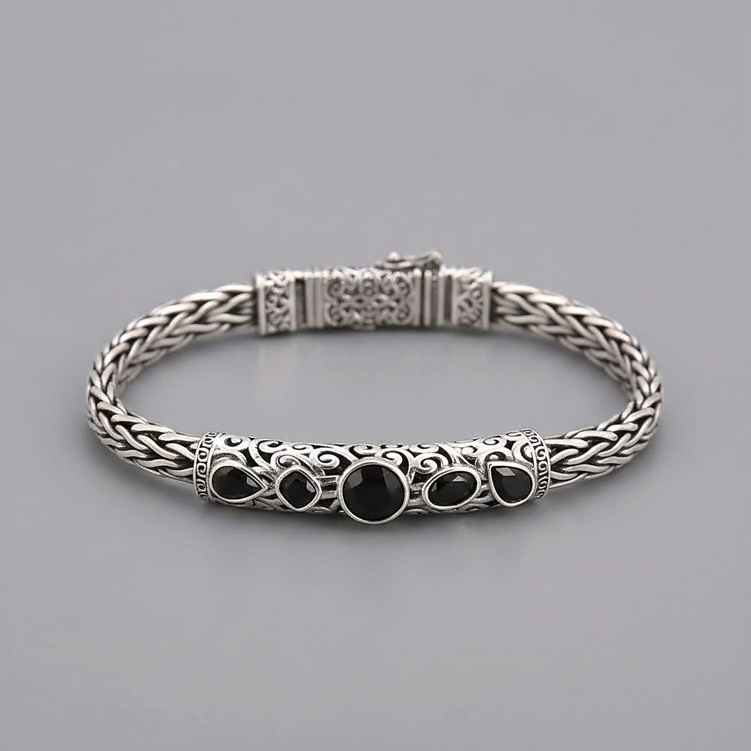 Iliana Onyx Bracelet