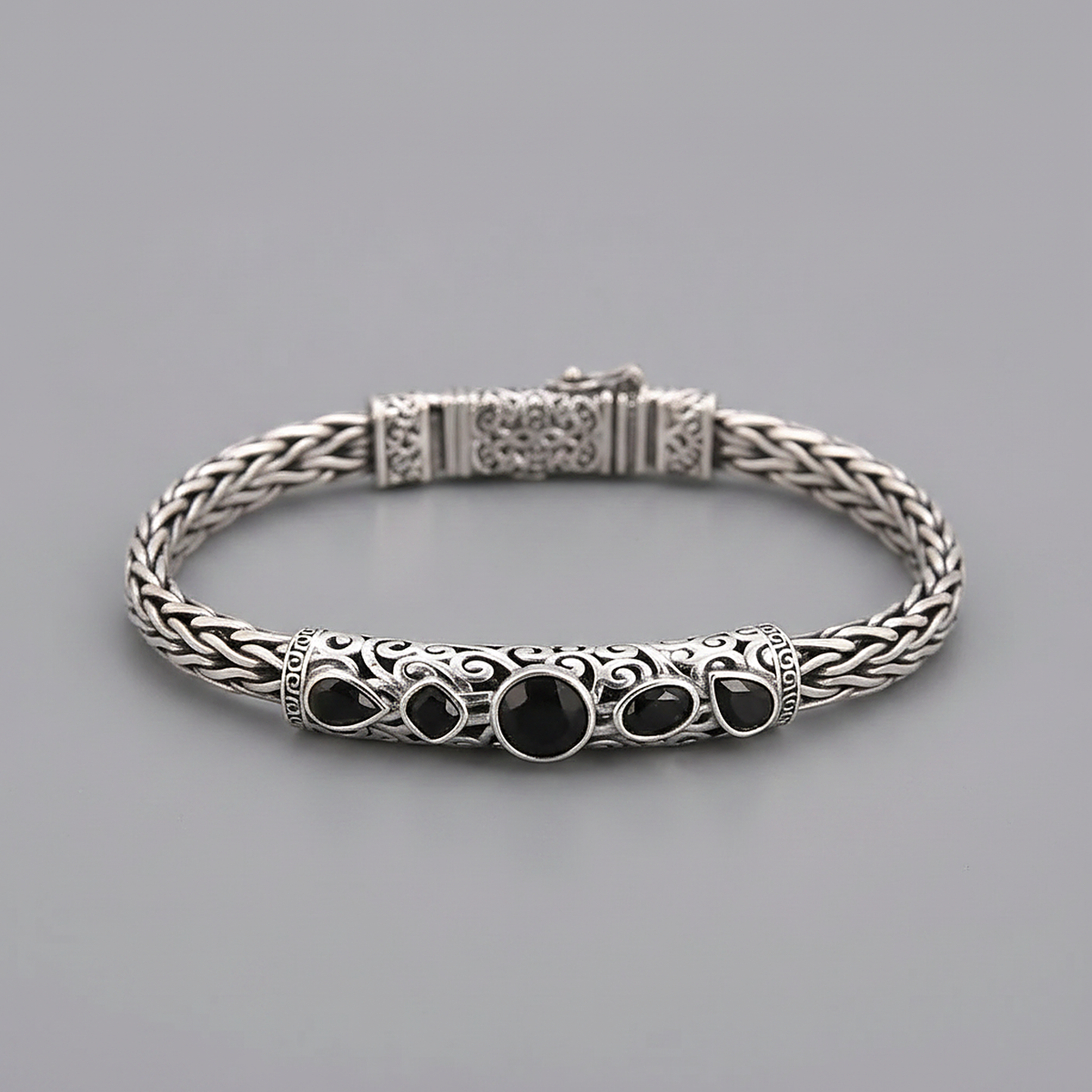 Iliana Onyx Bracelet