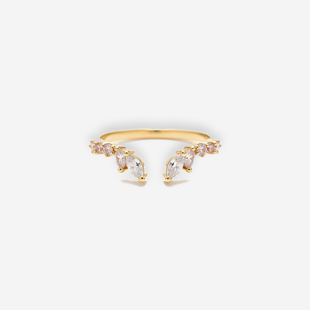 Liviana Crystal Vine Ring detail