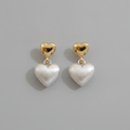 Verena Pearl Earrings