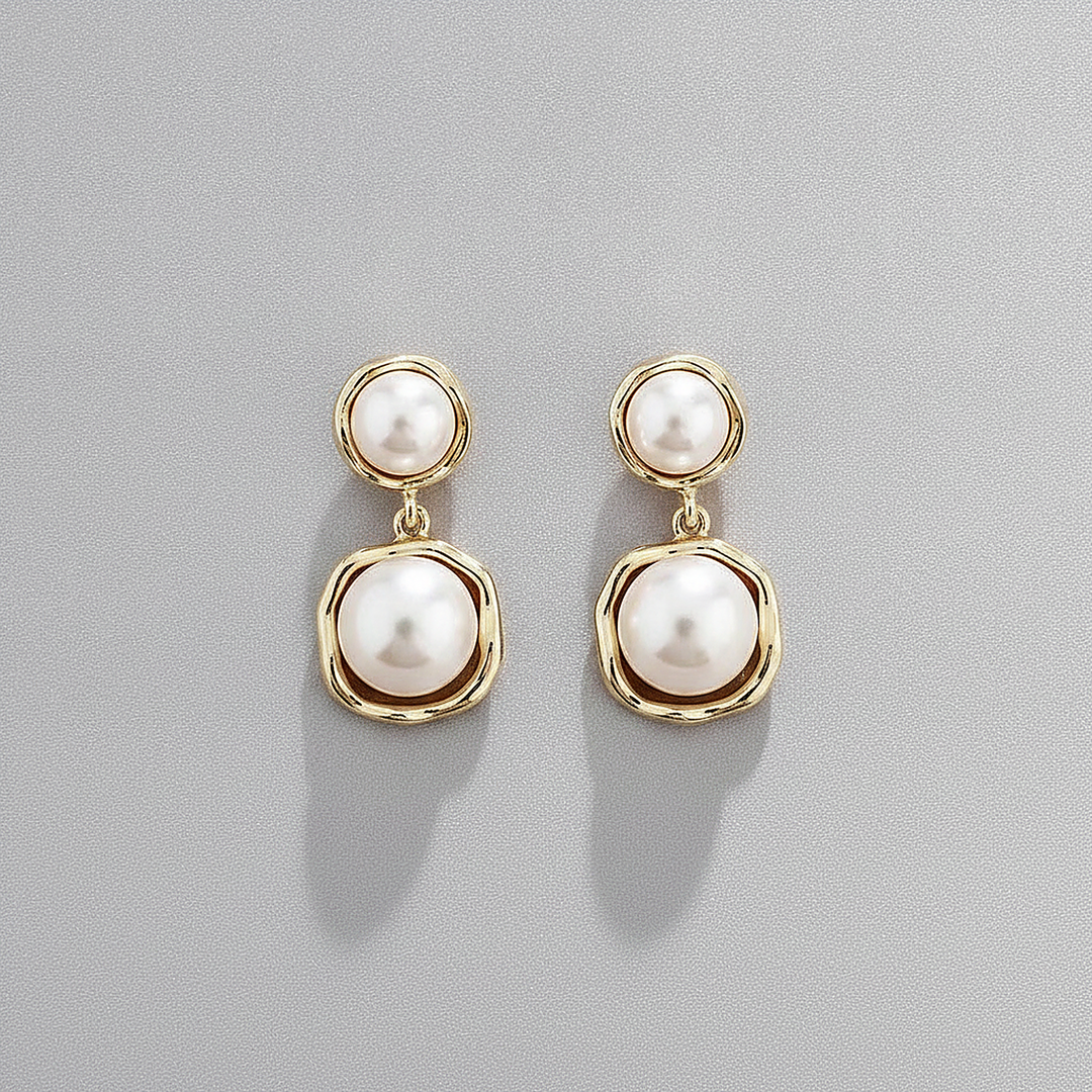 Calla Pearl Earrings