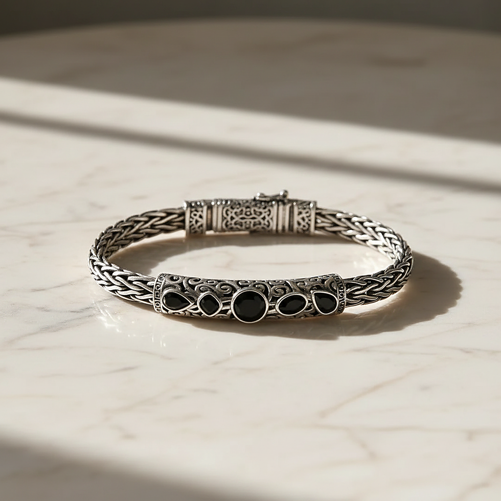 Iliana Onyx Bracelet
