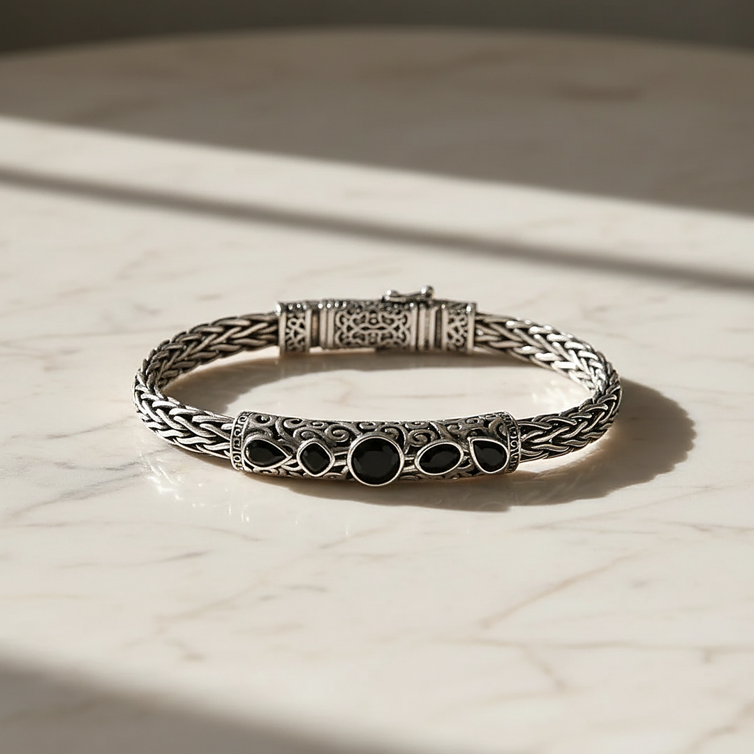 Iliana Onyx Bracelet