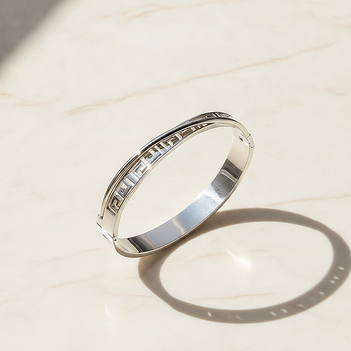 Marguerite Classic Bracelet