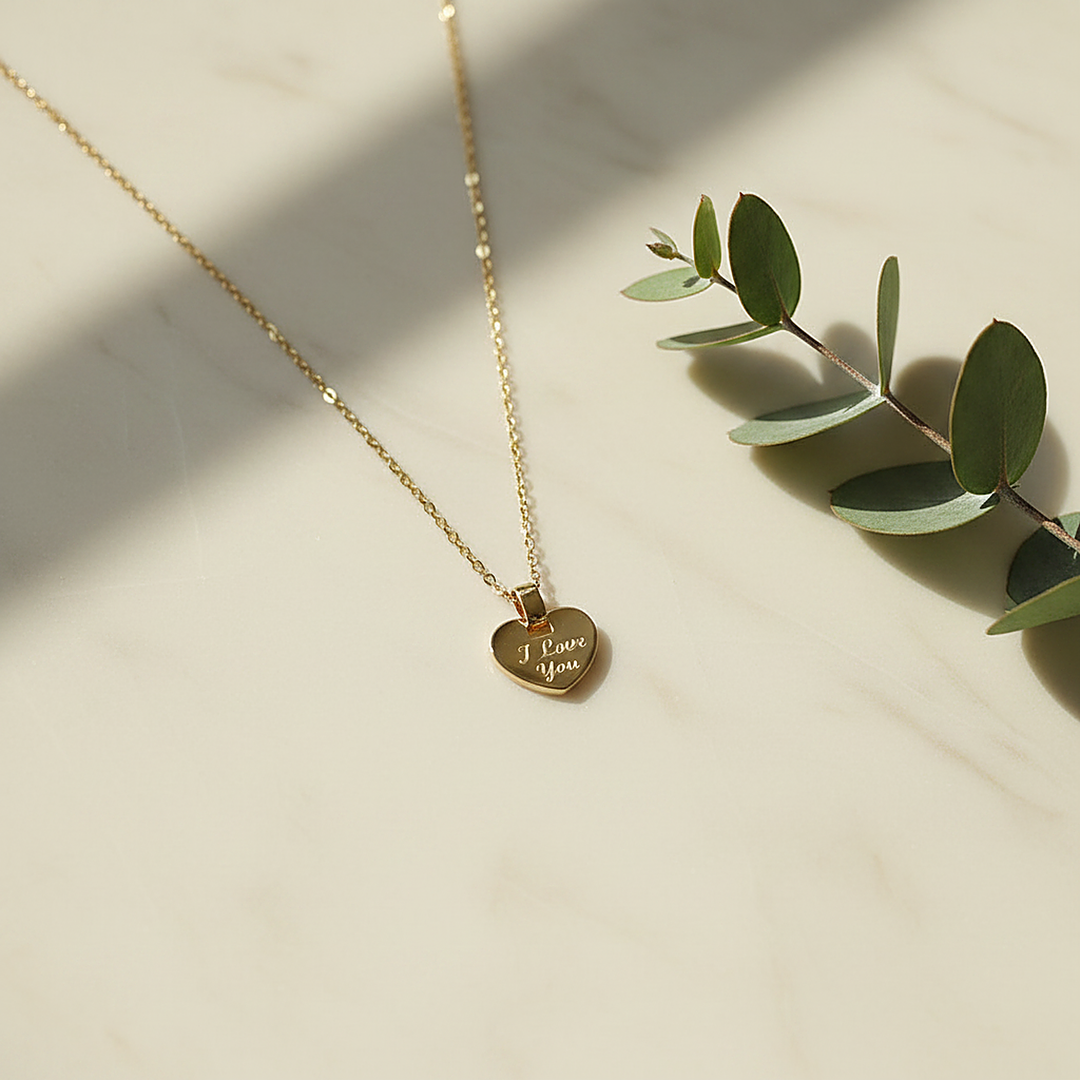 Jolie Classic Necklace