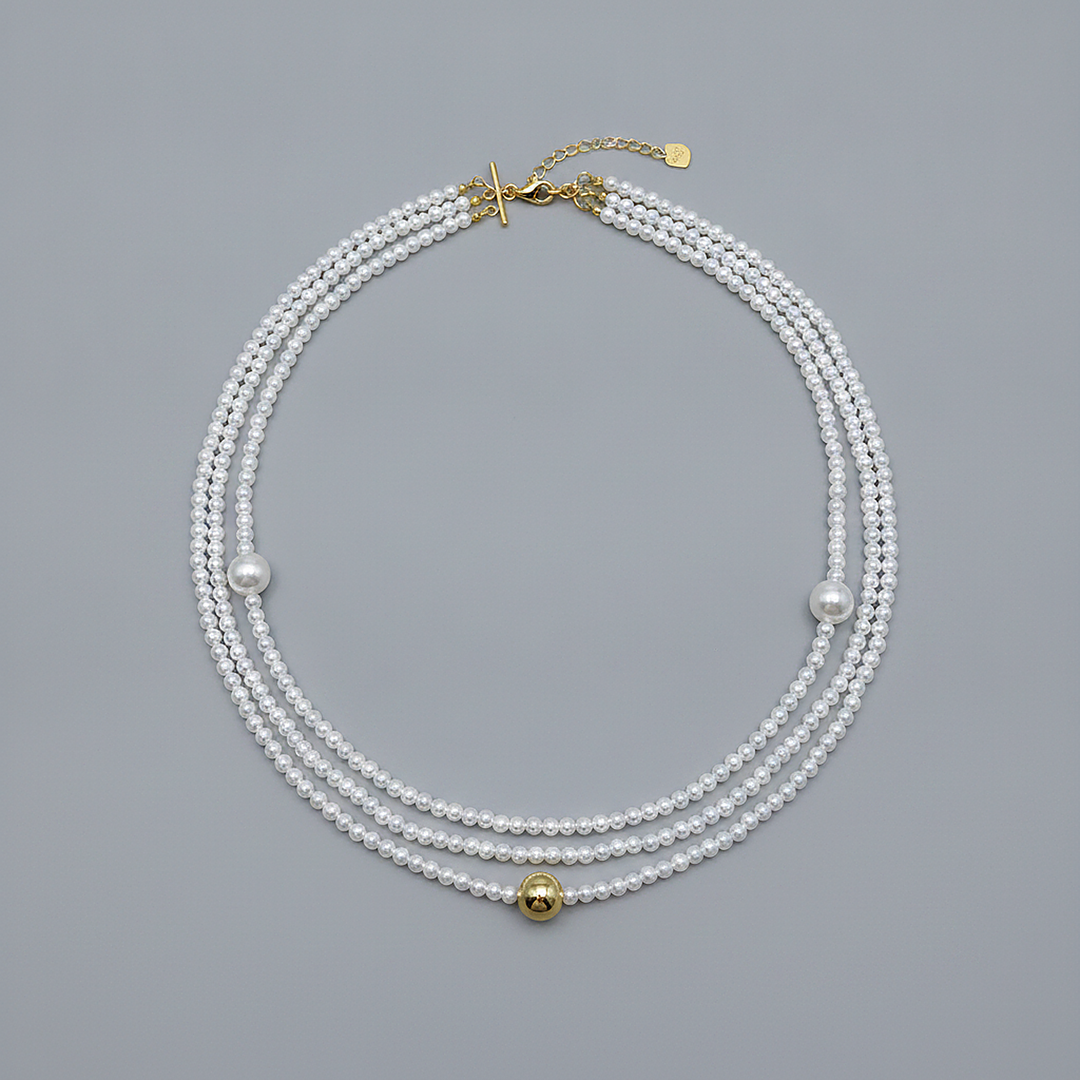 Fiora Pearl Necklace