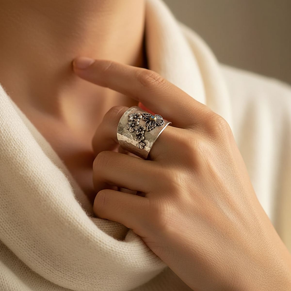 Nadia Ring