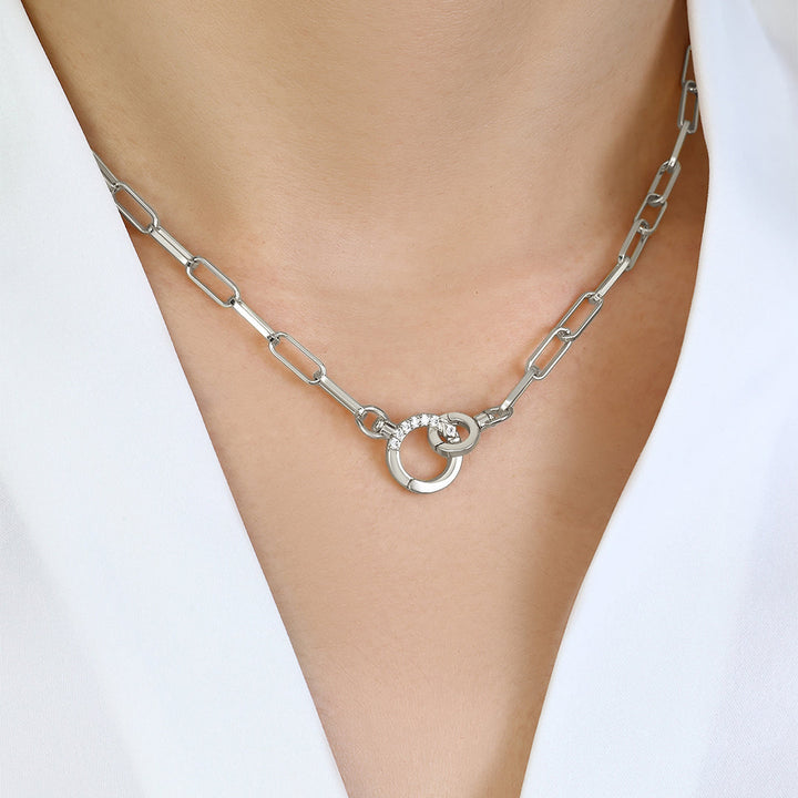Halsband med mintfärgad pappersklämma och pavé-stenar