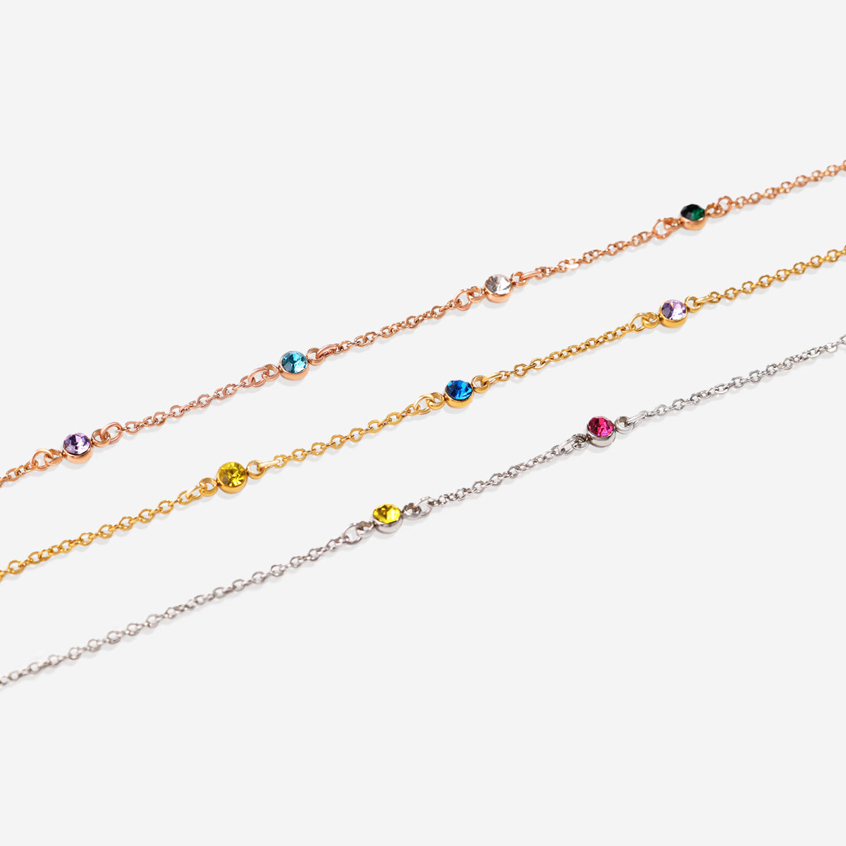 Collar delicado con estación de piedra de nacimiento