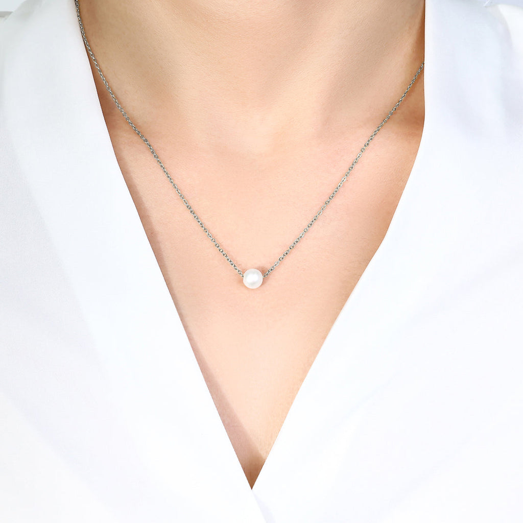 Collar con perla flotante