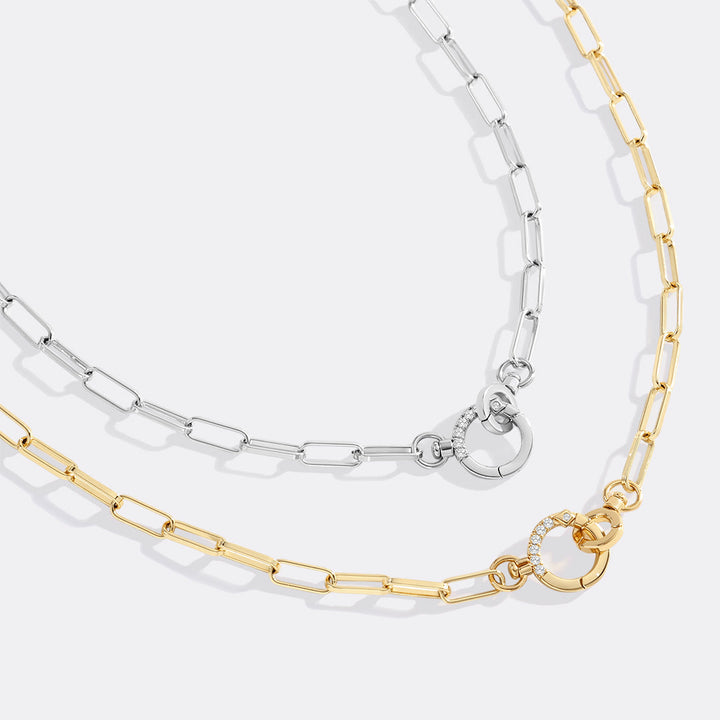 Halsband med mintfärgad pappersklämma och pavé-stenar