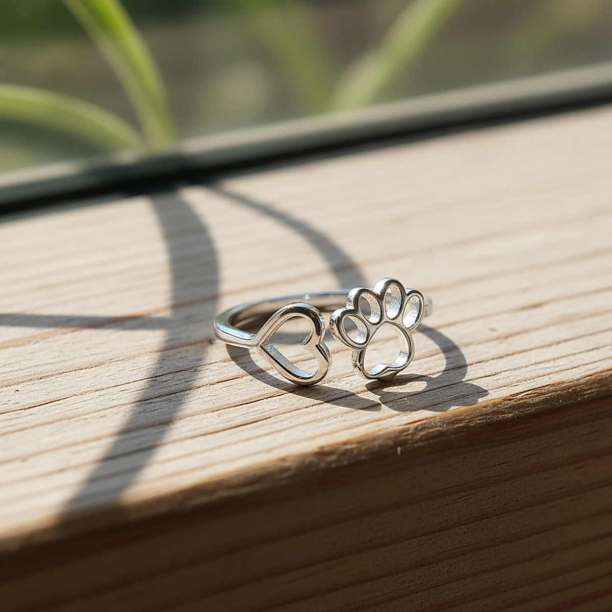 Leocadia Ring
