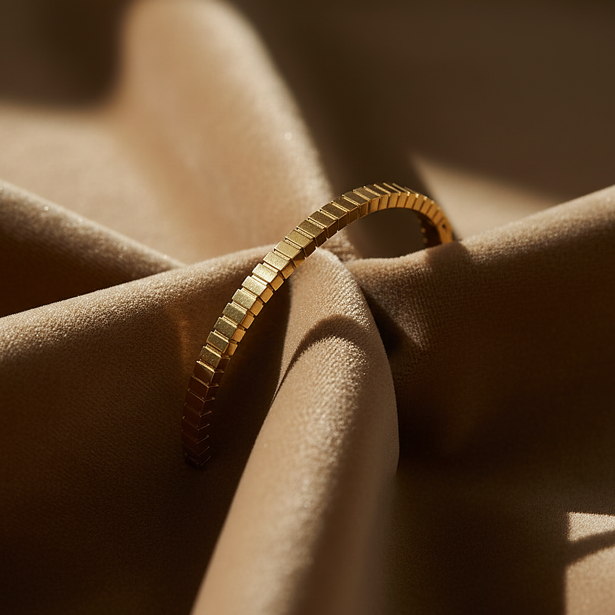 Bela Gold Bracelet