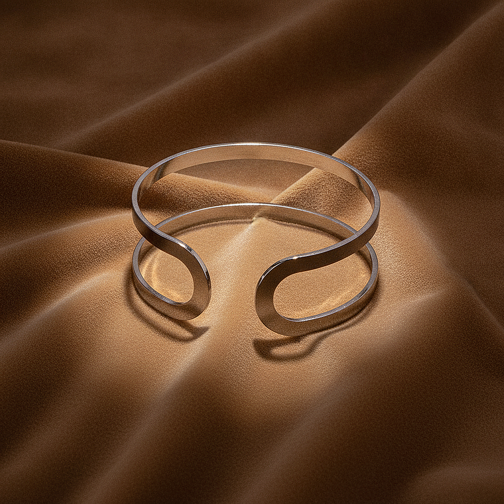 Vivienne Minimalist Bracelet