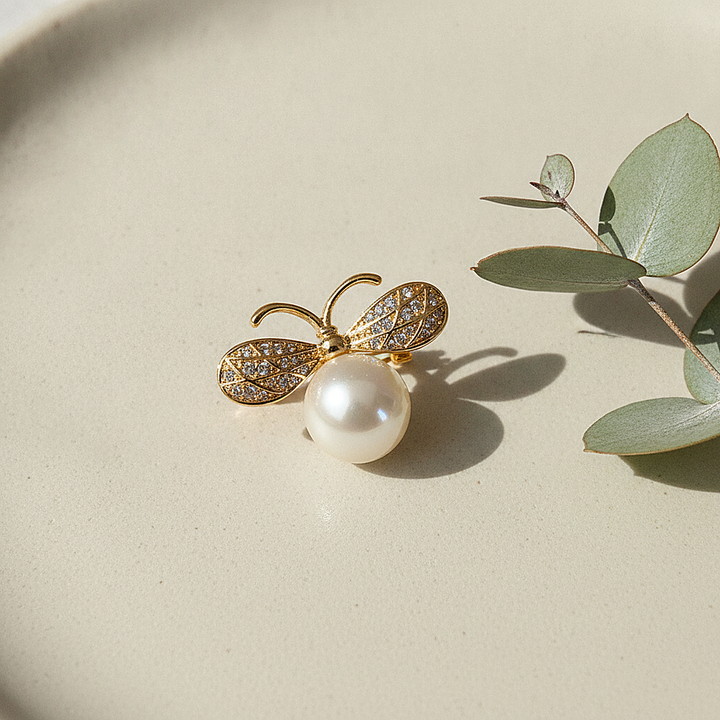 Kira Pearl Earrings