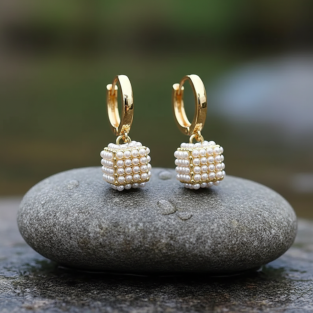 Tindra Pearl Earrings