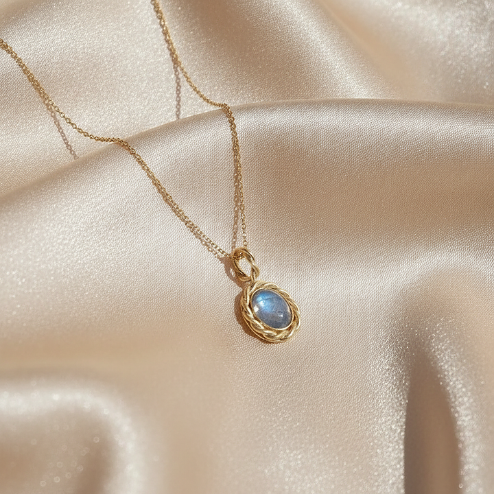 Marguerite Gold Necklace