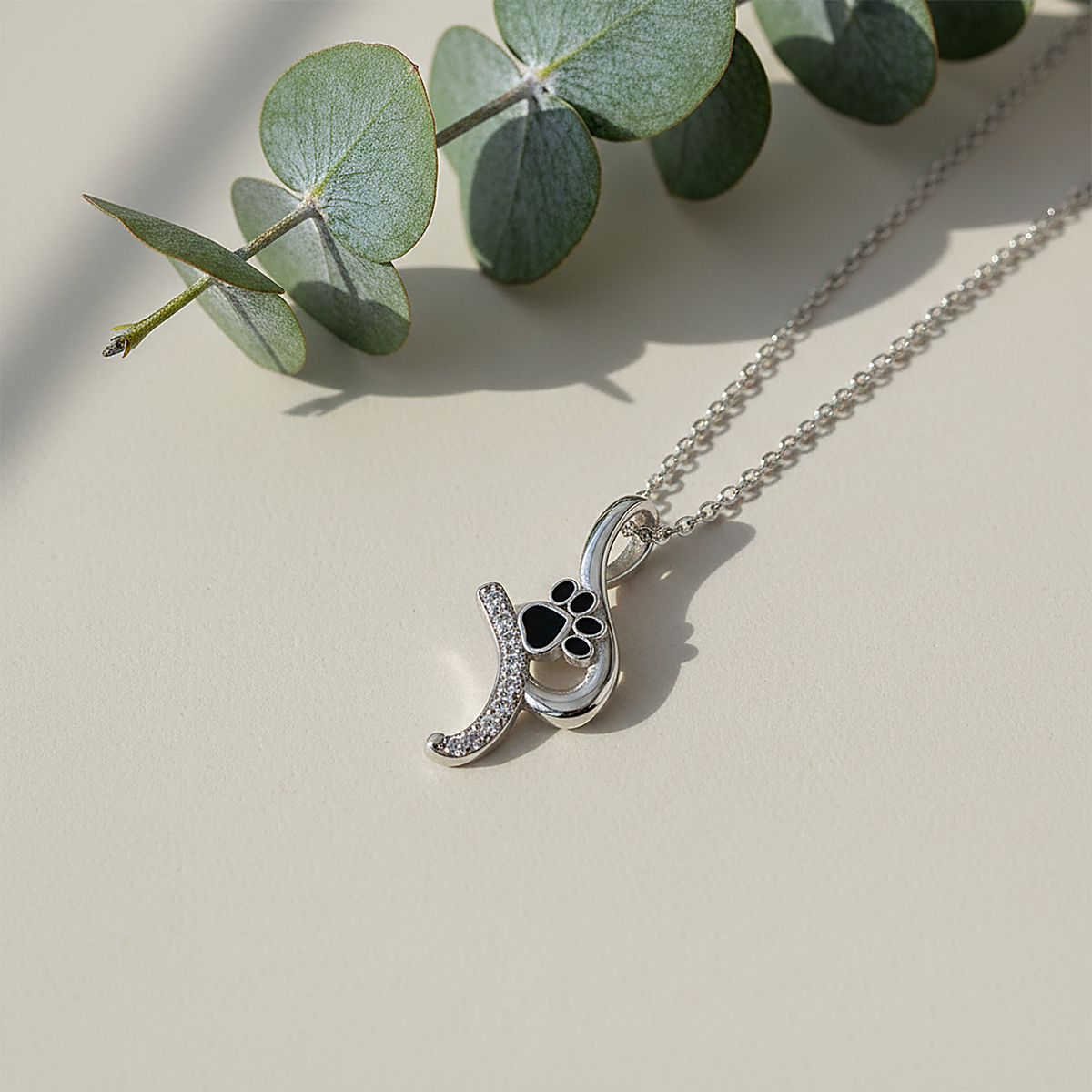 Pia Necklace