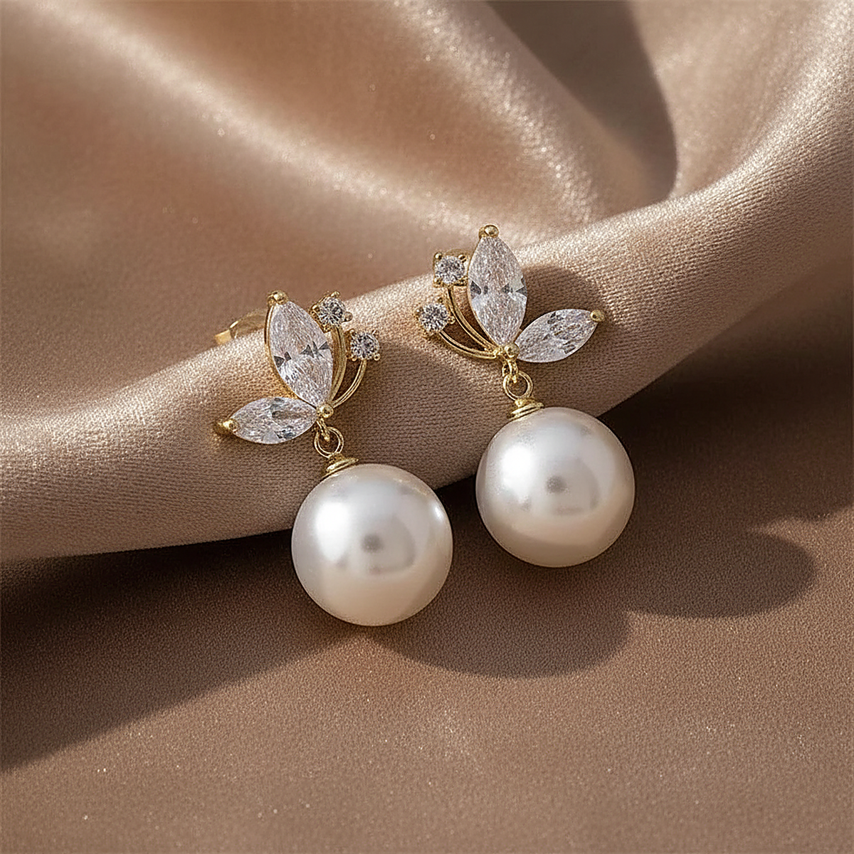 Vionnet Pearl Earrings
