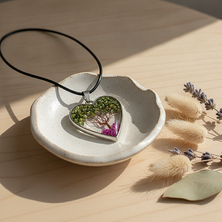 Bela Botanical Necklace