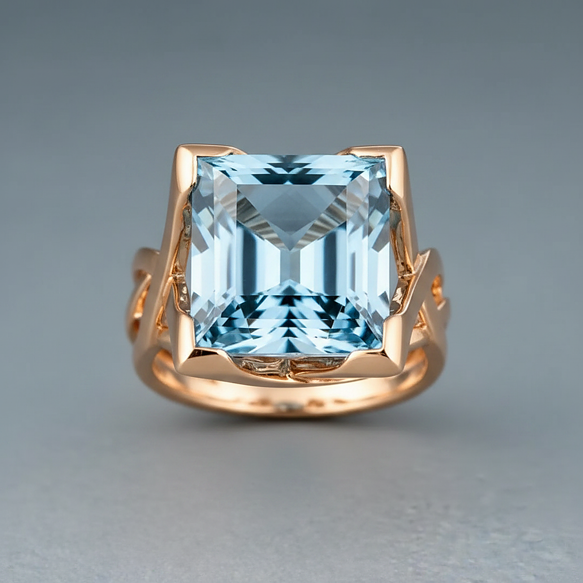 Solene Gold Ring