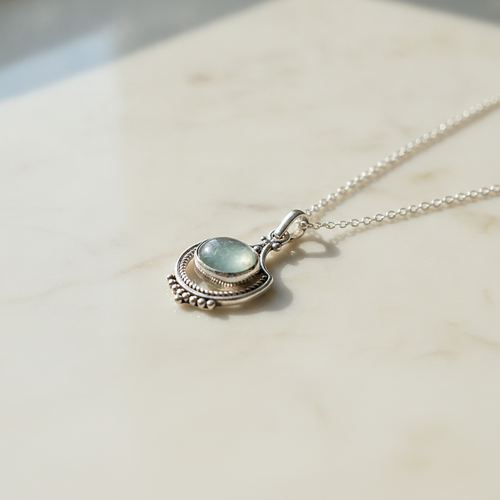Rosalie-Opal-Halskette