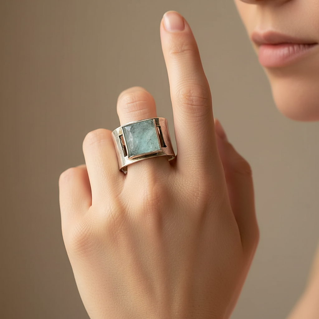 Anel Coralie em Pedra da Lua