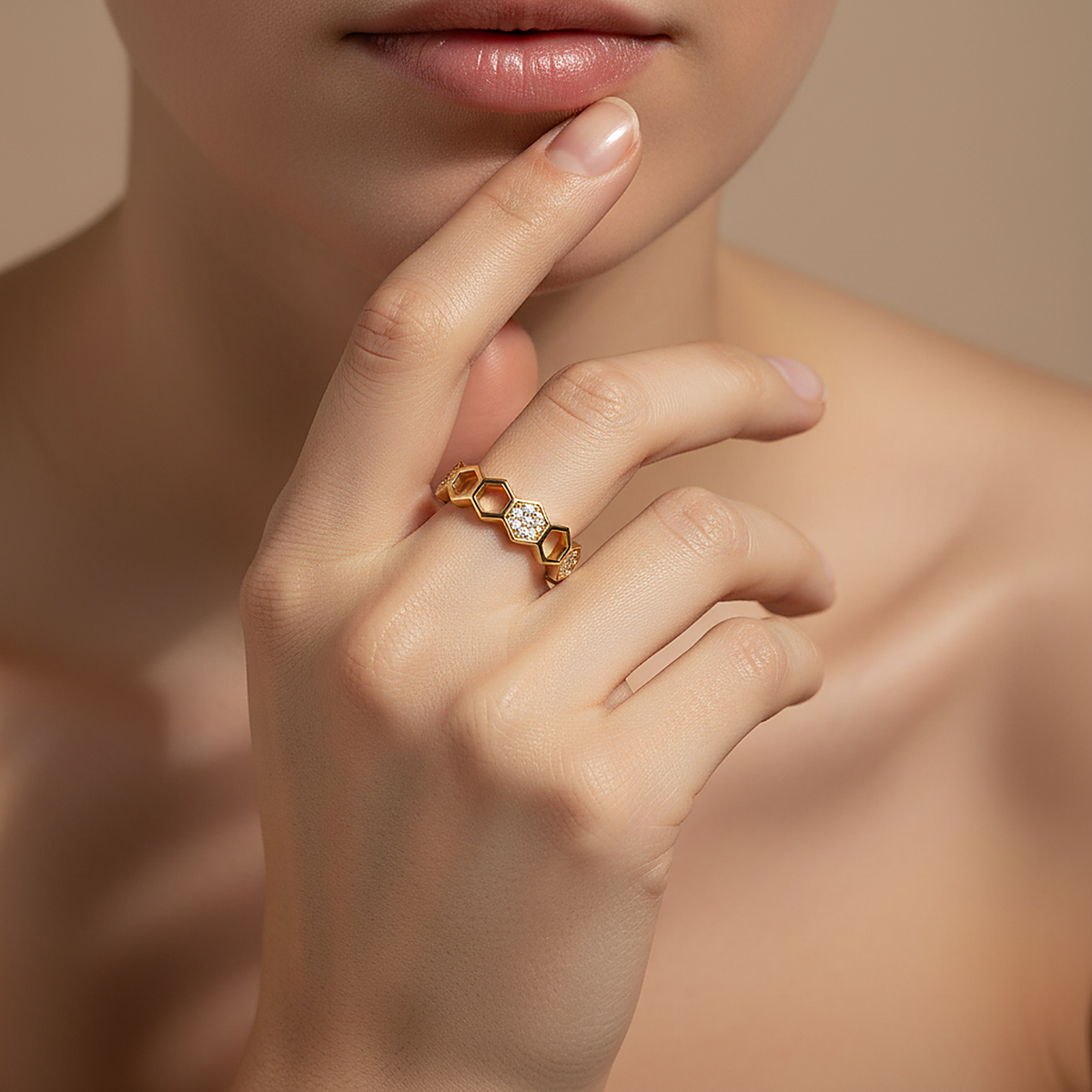 Beatrice ring worn