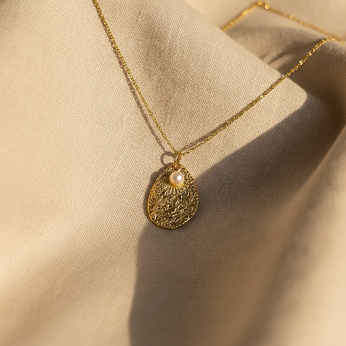 Ondina Pearl Necklace