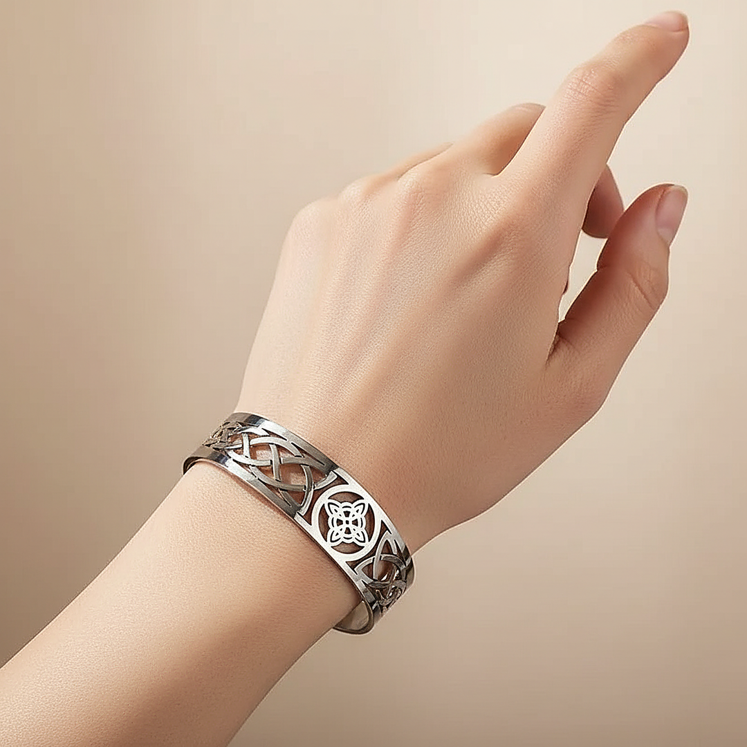 Vesper Gold Bracelet