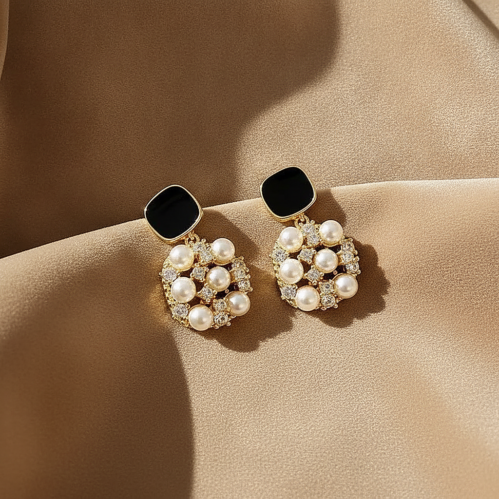 Fiora Pearl Earrings