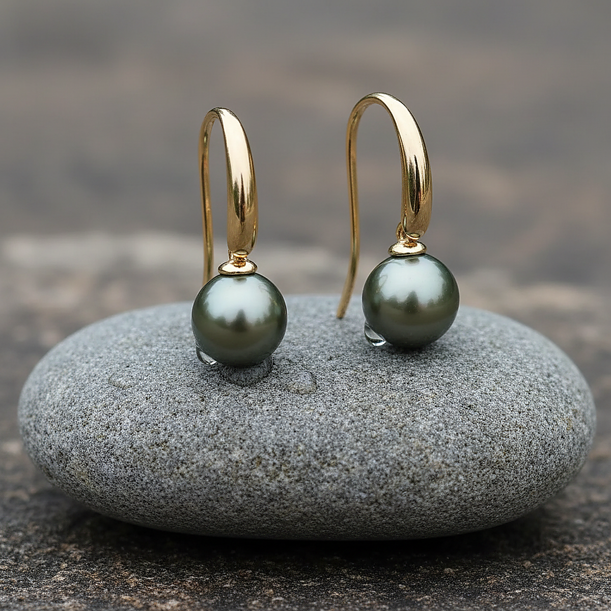 Elodie Pearl Earrings