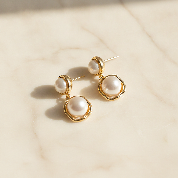 Calla Pearl Earrings