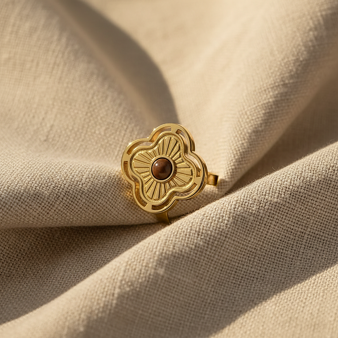 Freya ring styled