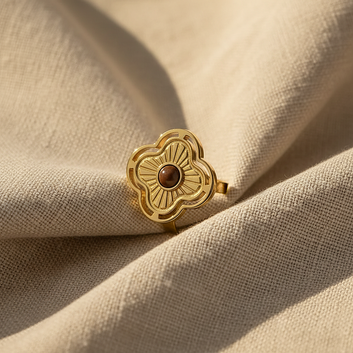 Freya ring styled