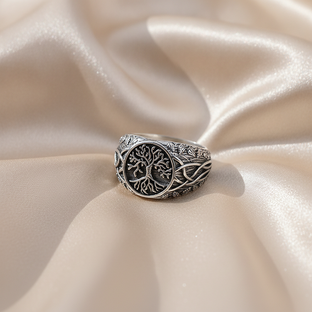 Opaline Ring