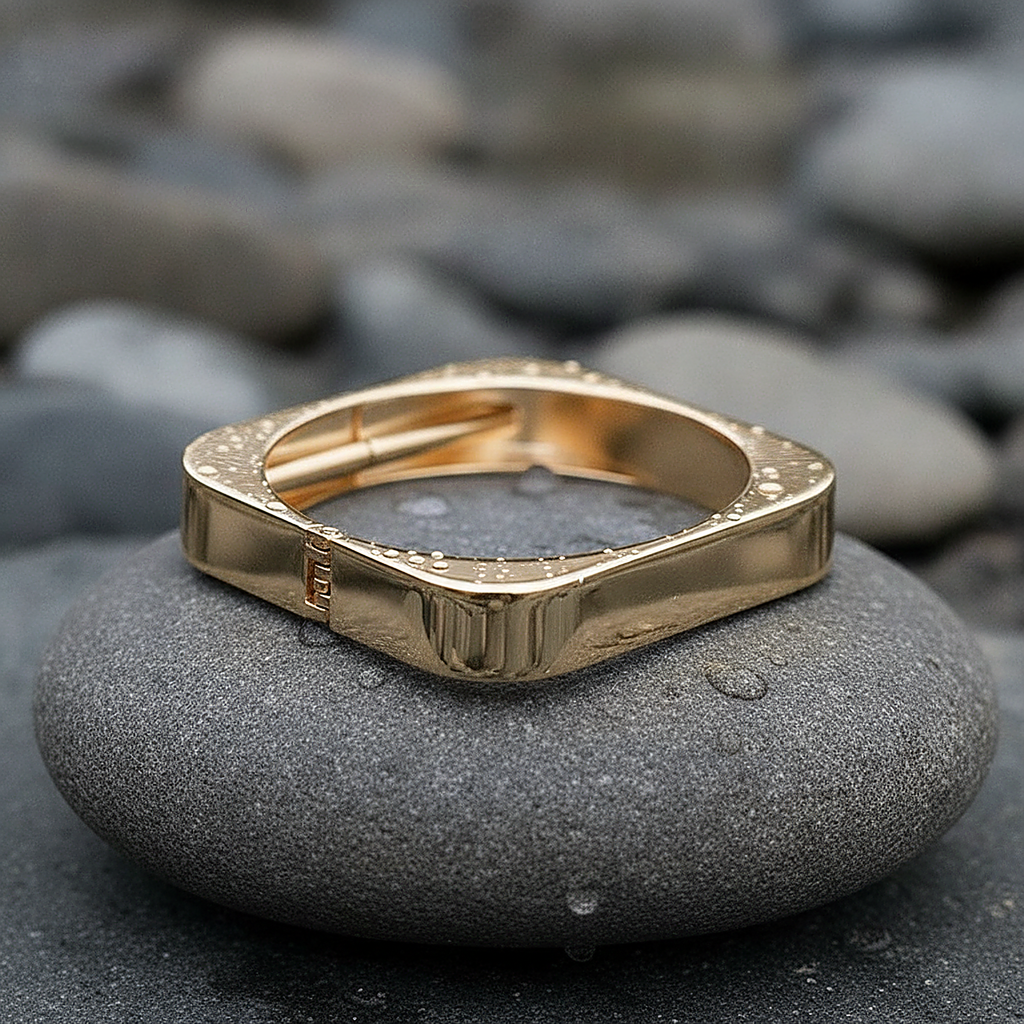 Fleur Gold Bracelet