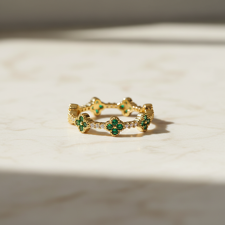 Clover ring styled