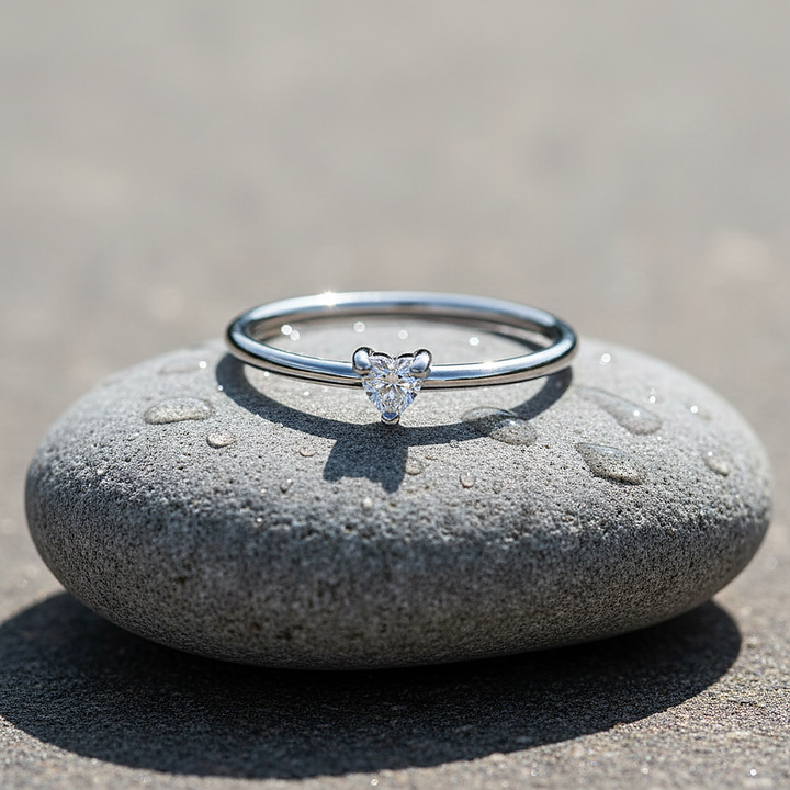 Bela Crystal Ring