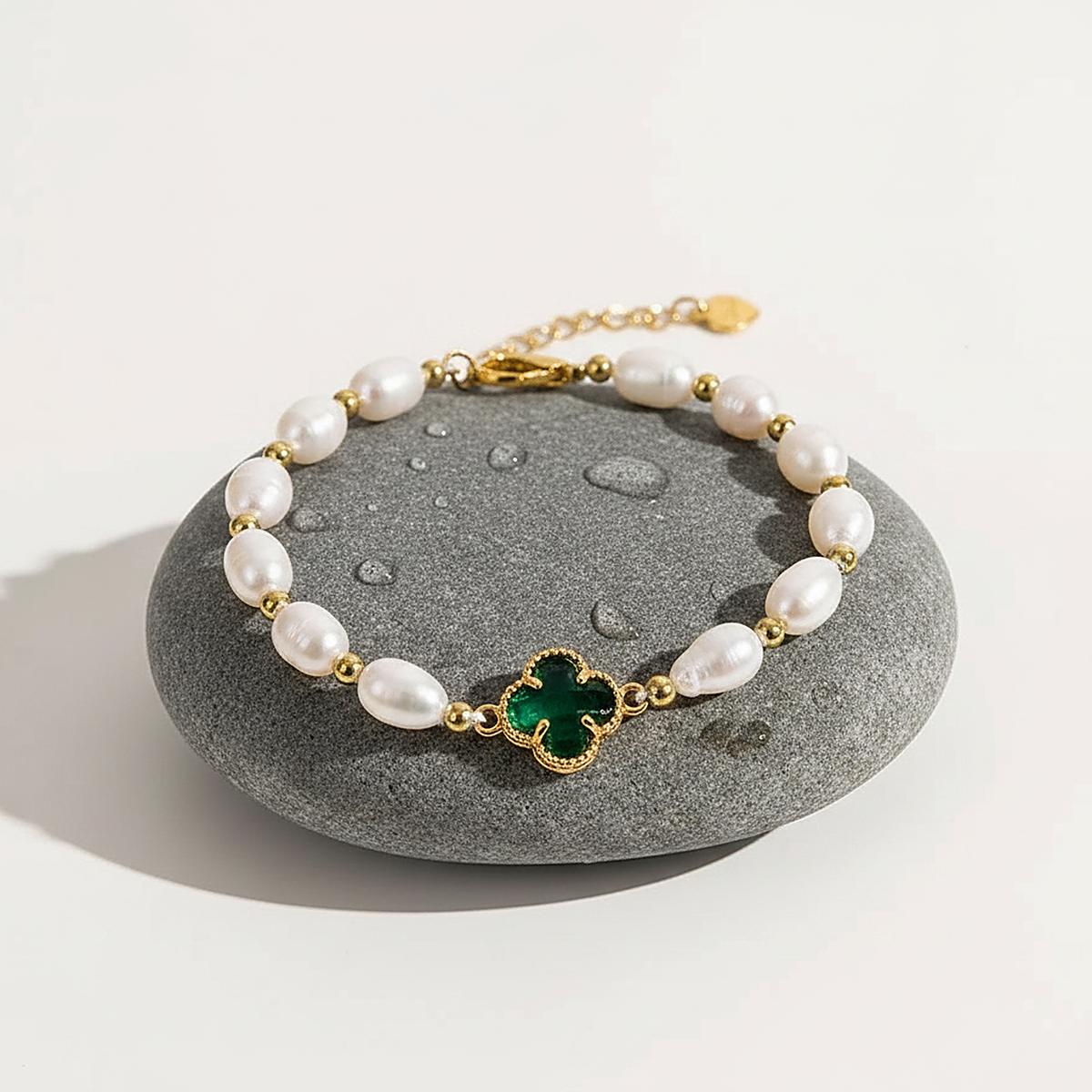Náramek Dvora Emerald