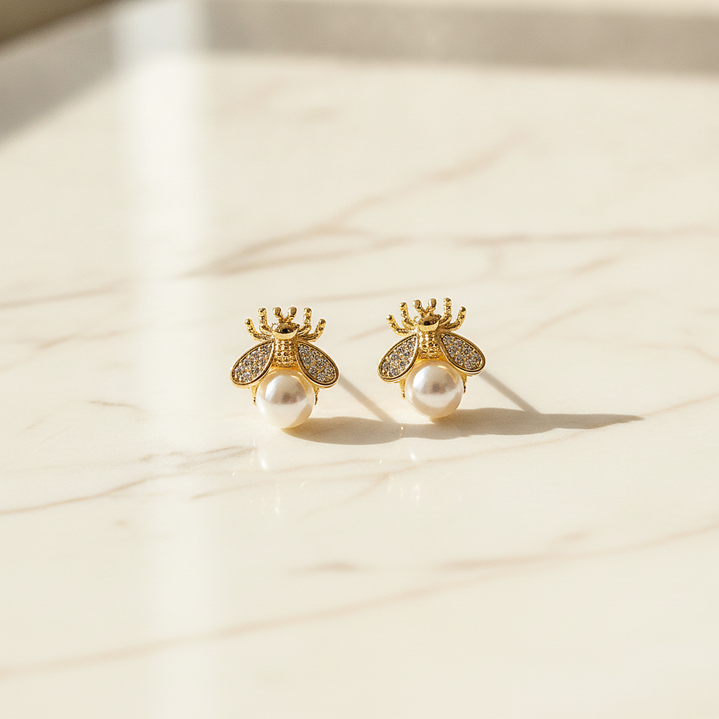 Thea Pearl Earrings