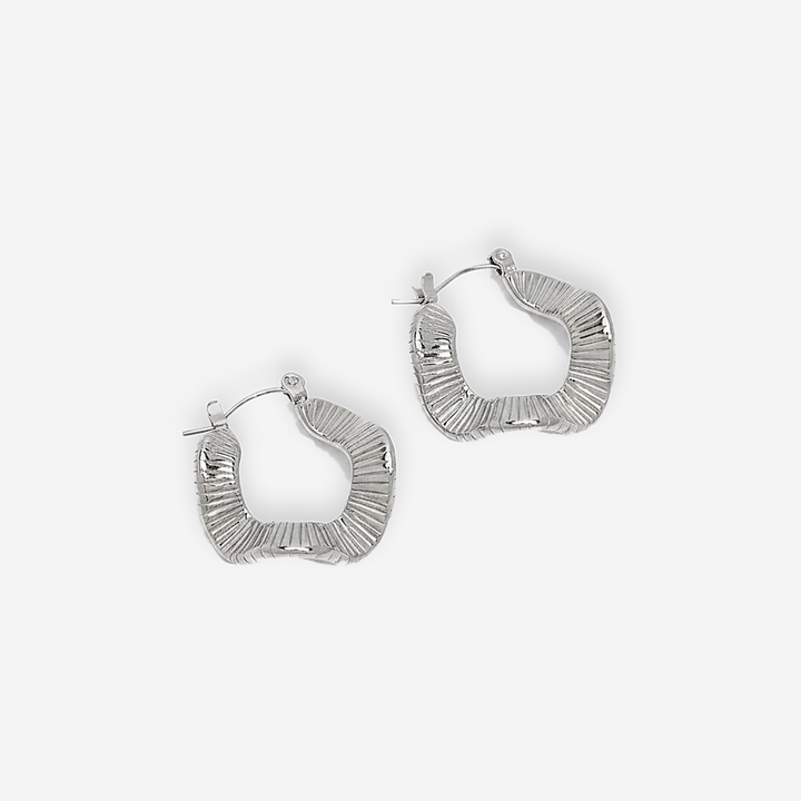 Neve Wave Silver Hoops
