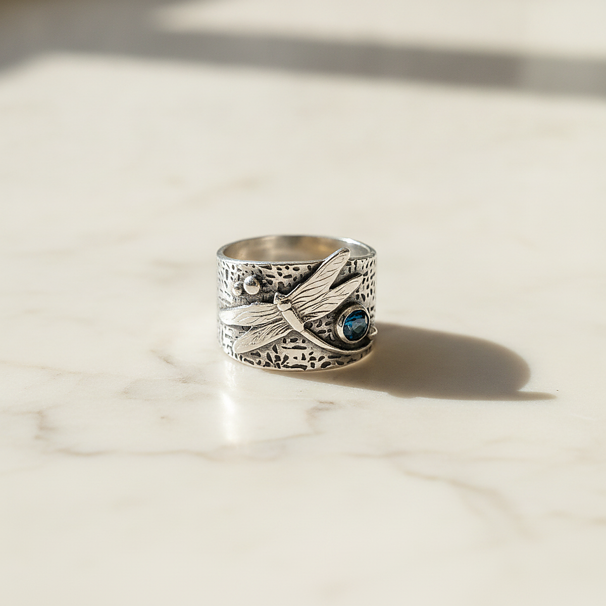 Nerine Crystal Ring