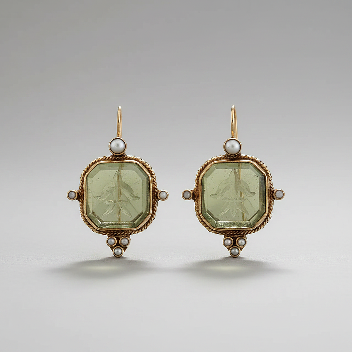 Yara Pearl Earrings
