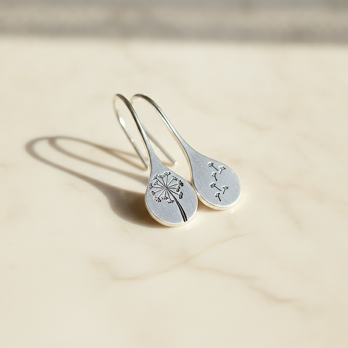 Boucles d'Oreilles Vintage Fleur Argentée