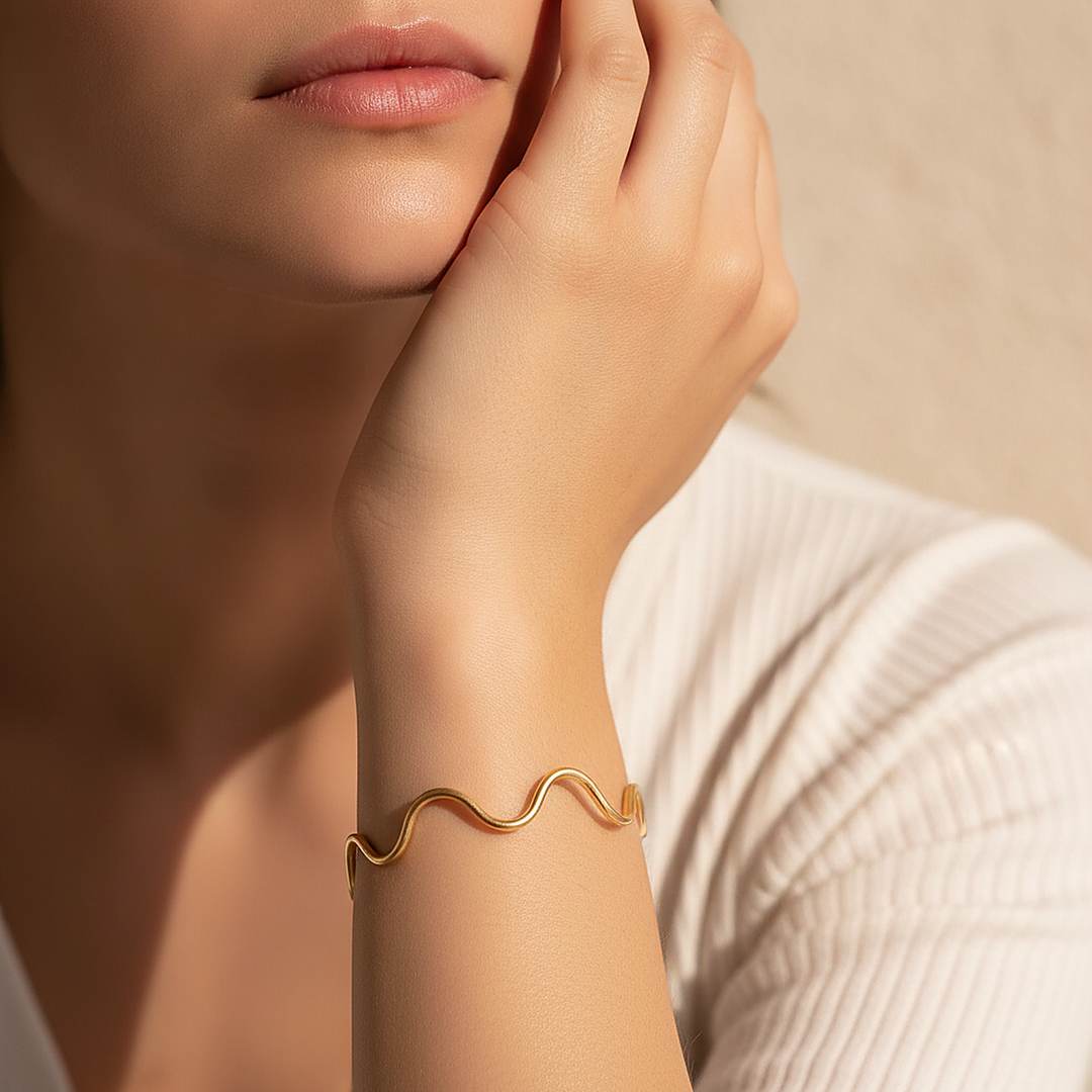 Bela Gold Bracelet